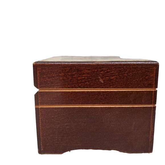 Vintage Reuge Edelweiss Swiss Wooden Music Box Little Boy with Horn - Picture 5 of 8